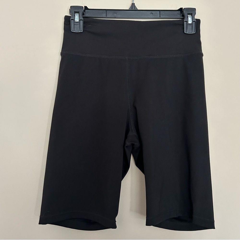 H&M Move Women’s Black High Rise Bike Shorts